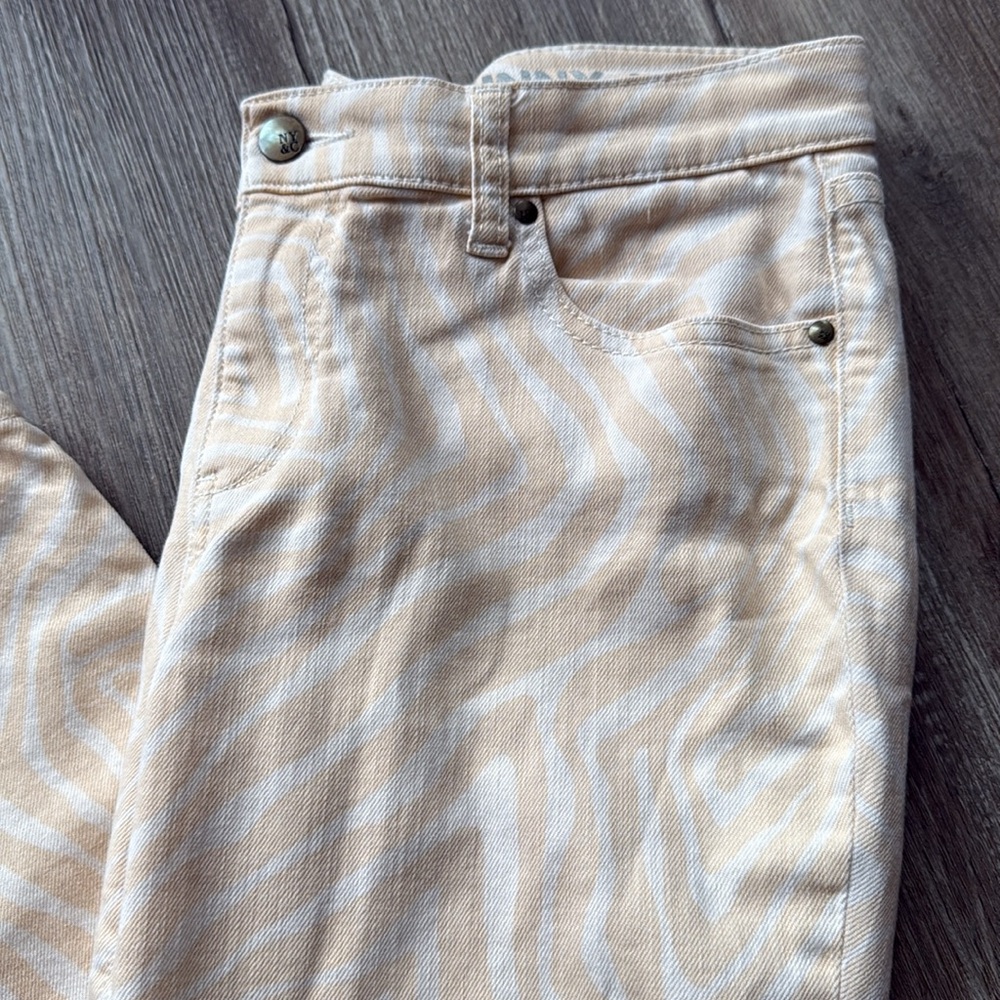New York & Company Skinny and Low Rise Zebra Print Pants - Picture 6 of 13